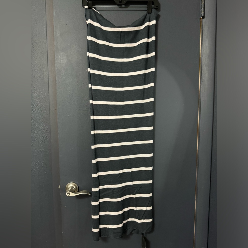Chaser Navy and Cream Scarf NWT